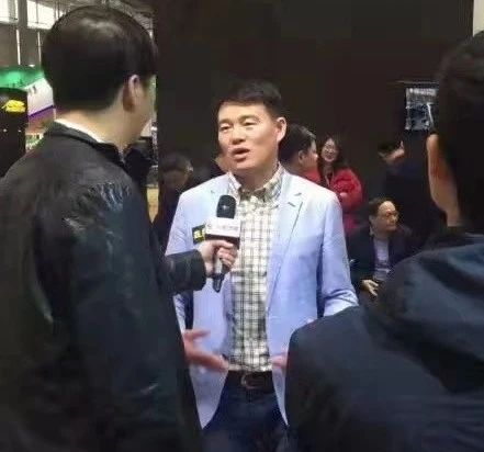 专访 | 鑫皇冠老板王刚：LP性价比高 真心向罗总学习经营理