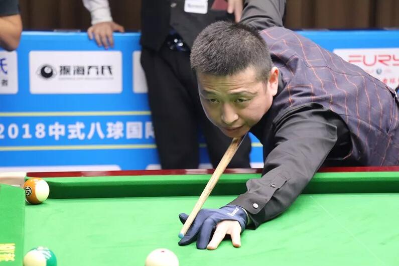 球友在体验LP天尊球杆均给予高度评价